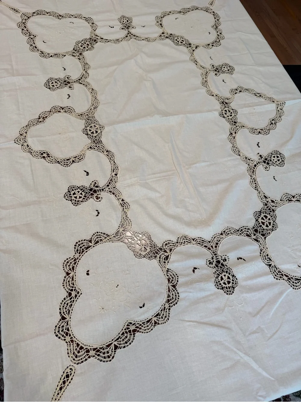 Vintage cotton linen cutwork battenburg lace formal tablecloth 84”x66” Victorian